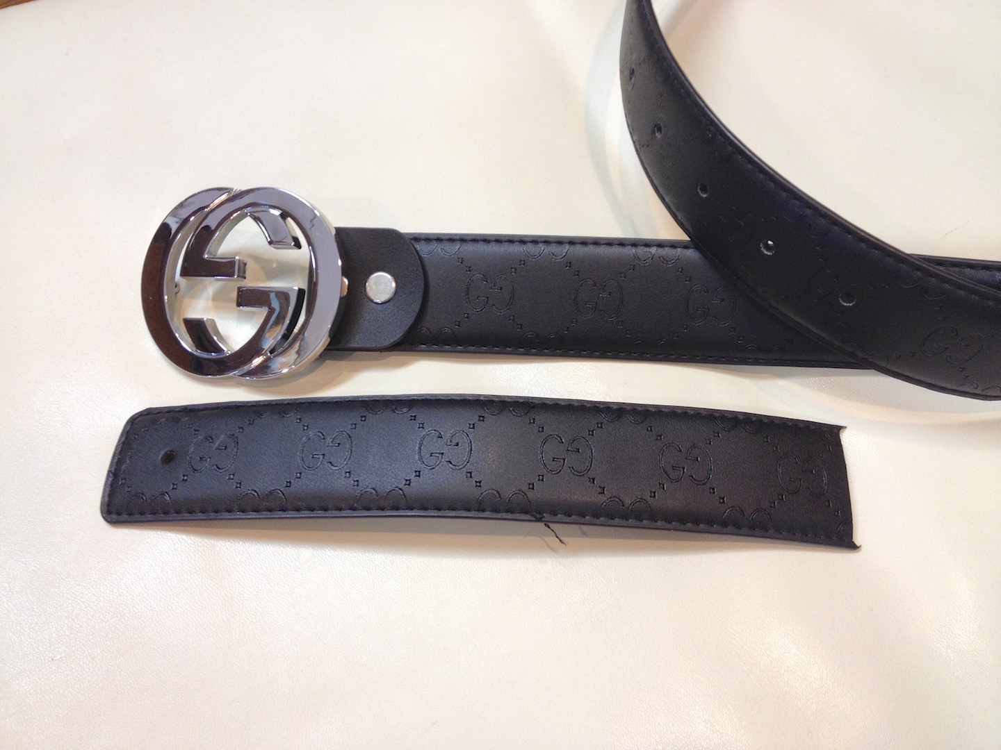 GUCCIベルトサイズ直し