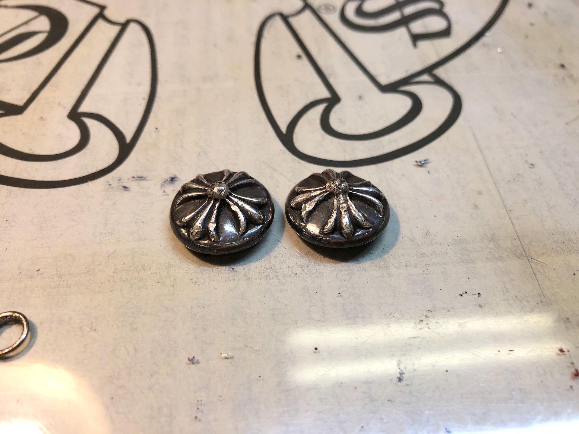 CHROME HEARTS(クロムハーツ)傷取り