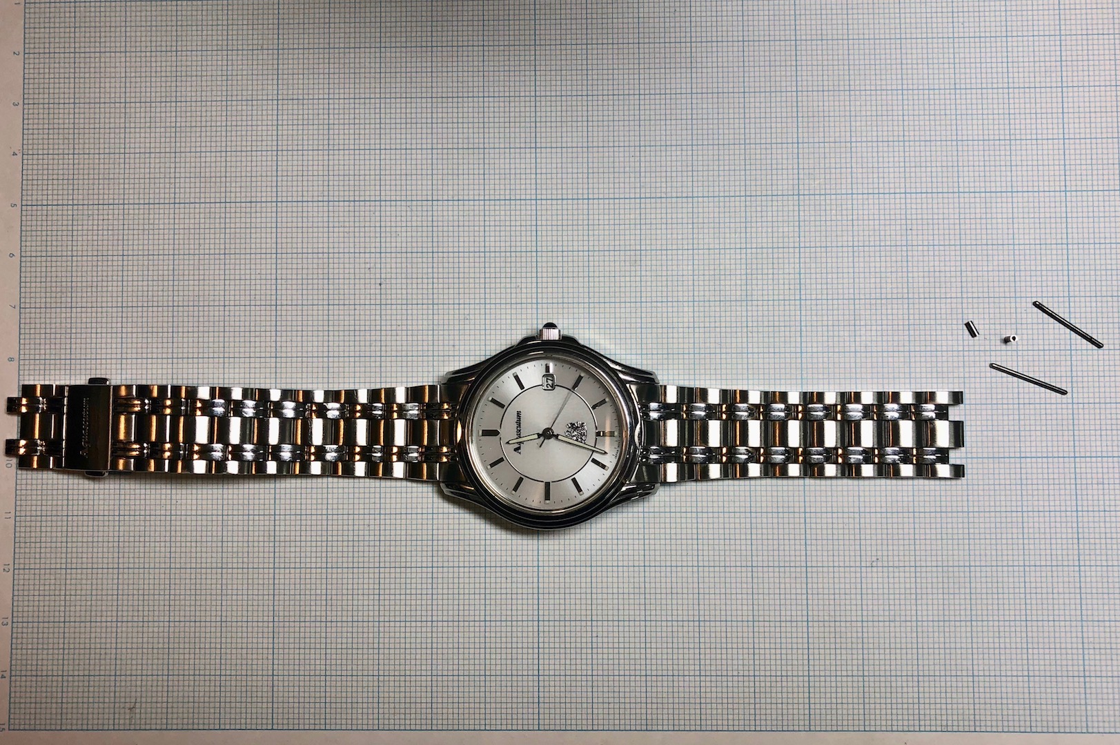 このベルトのコマ製作ご依頼です