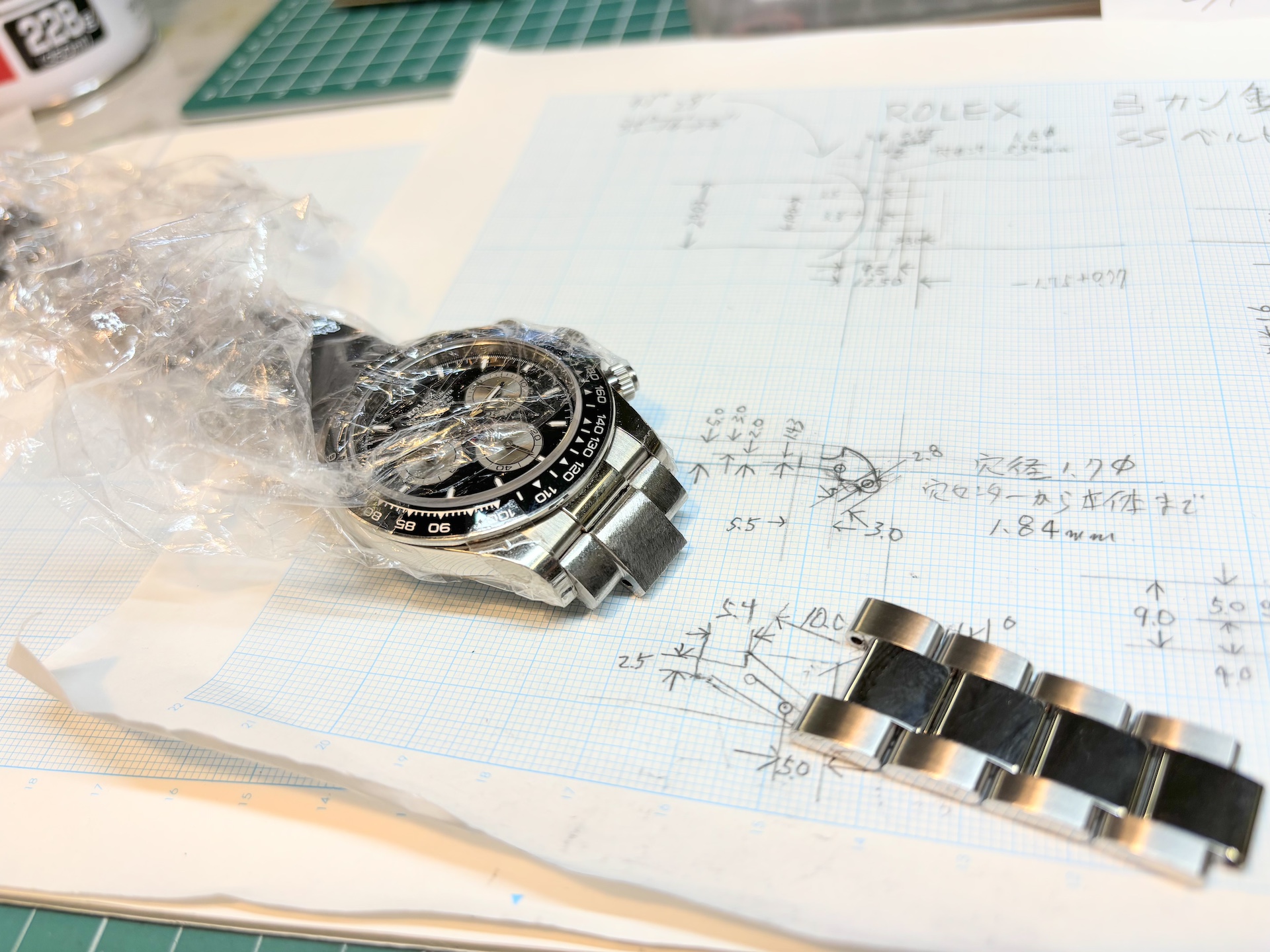 弓カンの図面を引くところ