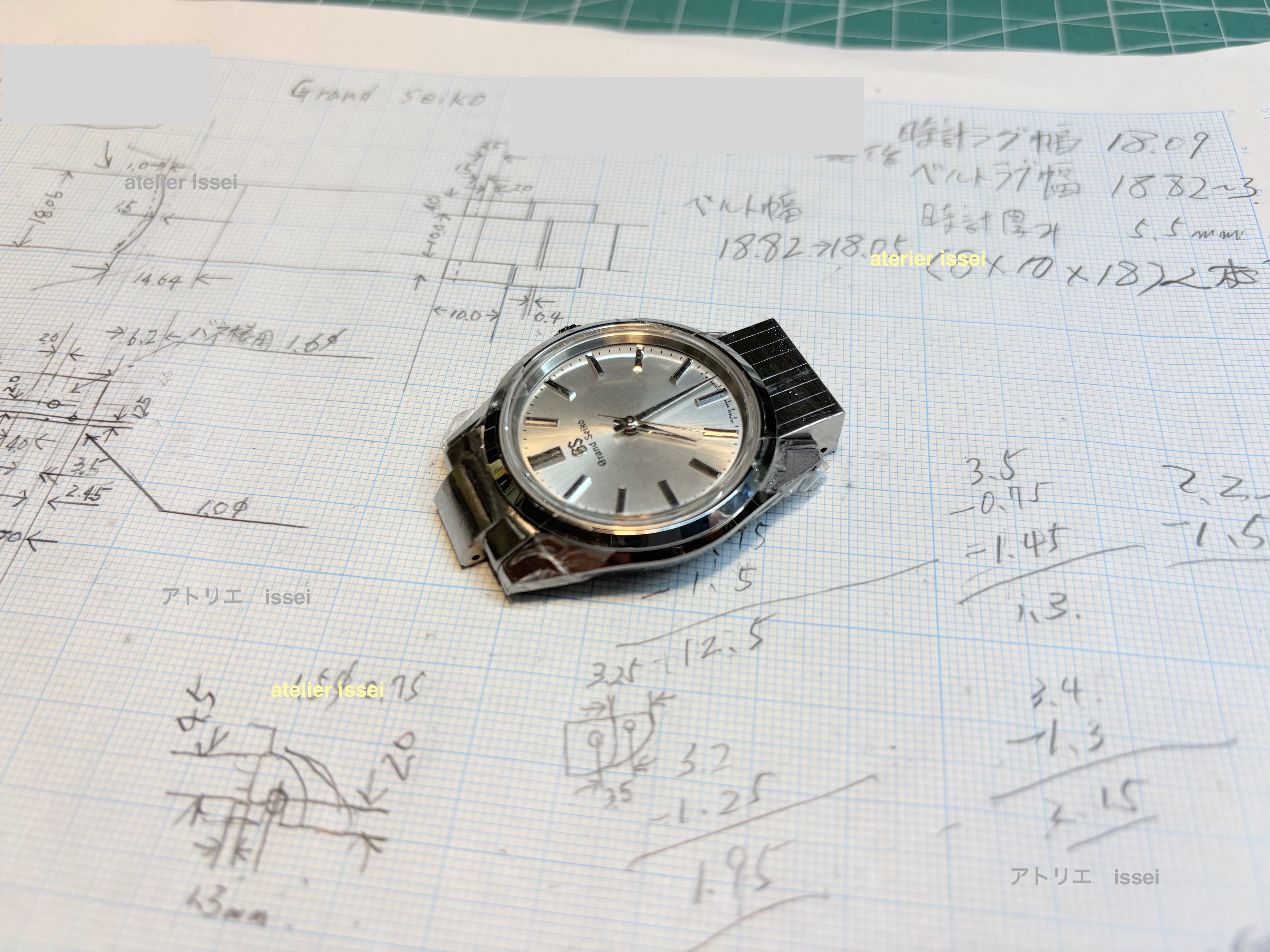 弓カンの図面を引くところ