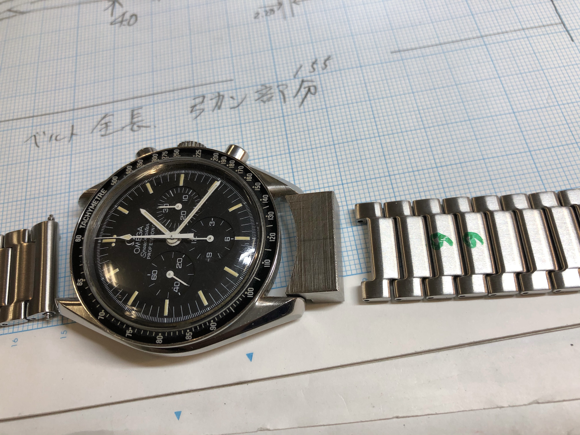 弓カンの図面を引くところ