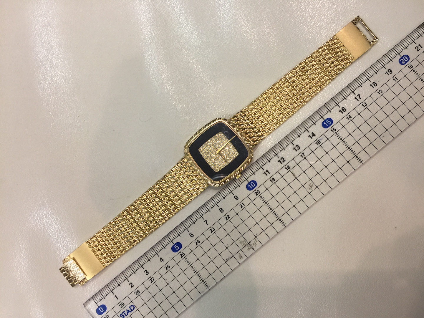 時計：PIAGET（ピアジェ）K18YG