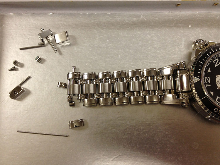 時計のベルト修理