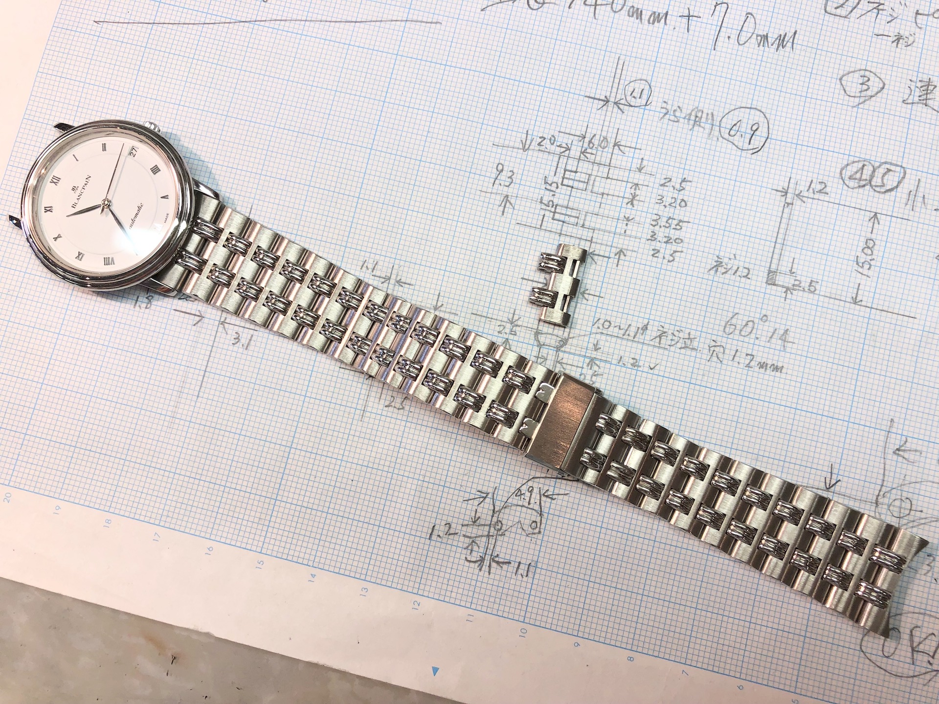 ベルトに１コマ固定完了